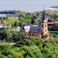 Eglise de Kabelvag vu du sentier